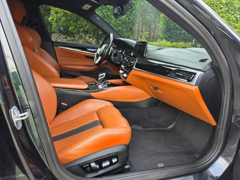 Used 2018 BMW M5 image 50