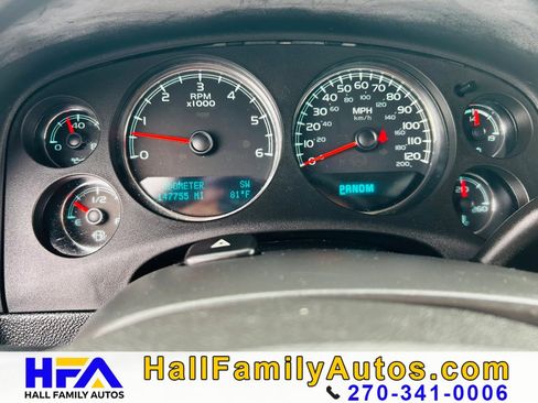 Used 2011 Chevrolet Avalanche LS w/ Convenience Package RWD image 23