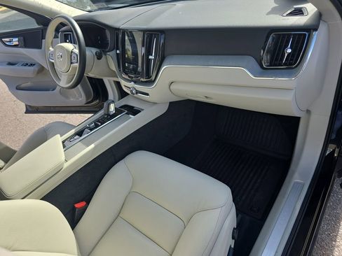 Used 2025 Volvo XC60 T8 Plus w/ Protection Package Premier image 13