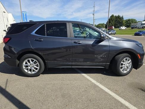 Used 2022 Chevrolet Equinox LT AWD/4WD image 18