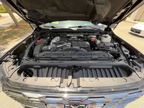 Used 2024 GMC Sierra 2500 Denali Ultimate AWD/4WD image 27