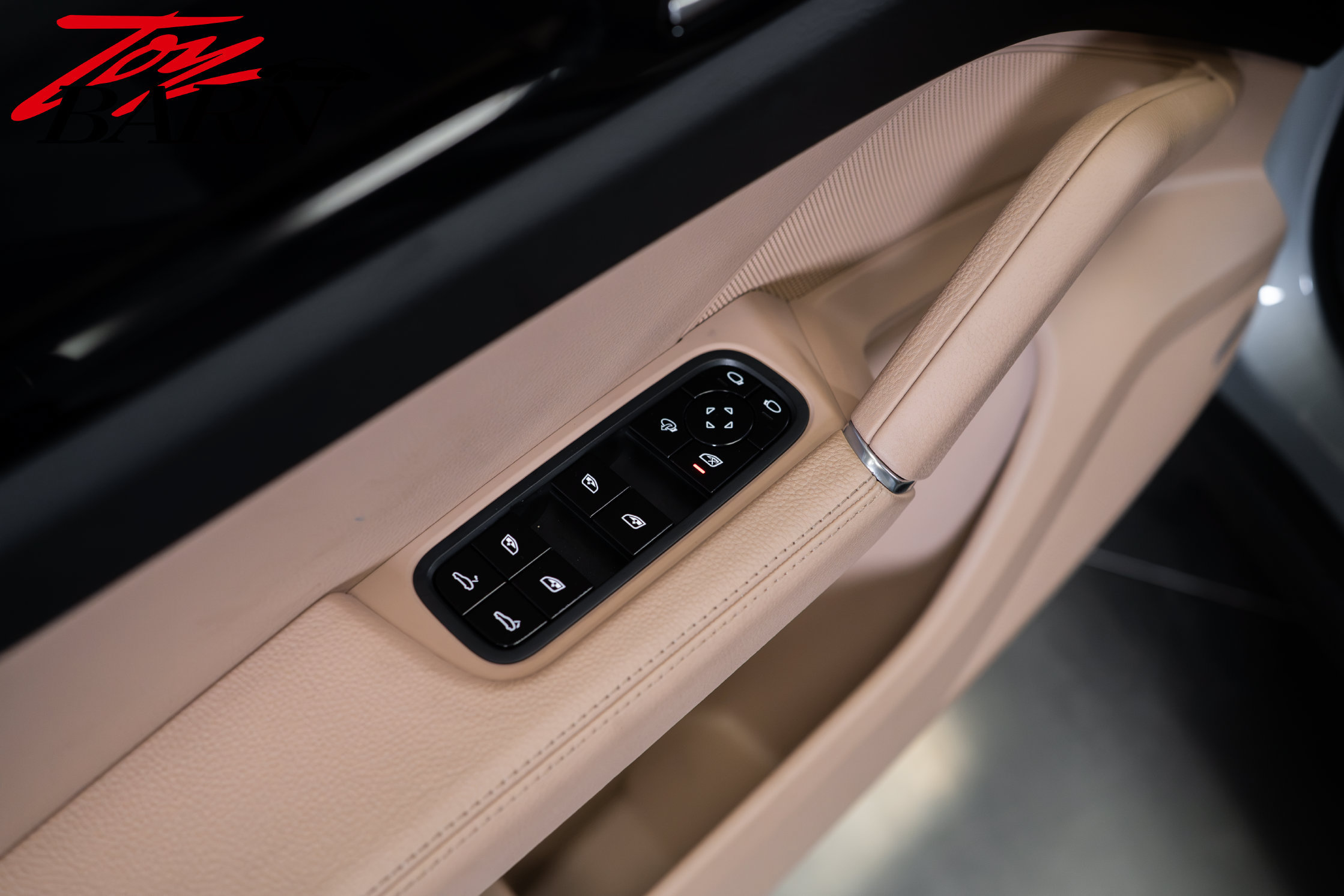 Used 2021 Porsche Cayenne S AWD/4WD image 18