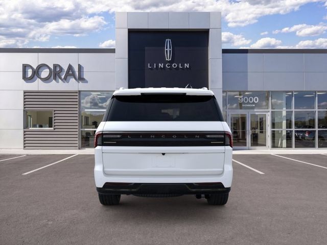New 2026 Lincoln Navigator Premiere AWD/4WD image 5