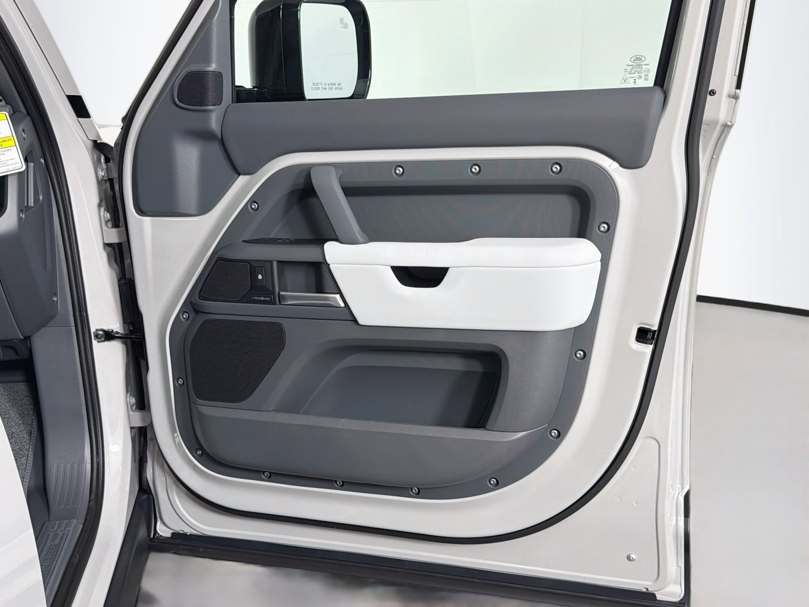 New 2026 Land Rover Defender 110 S AWD/4WD image 33