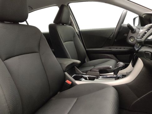 Used 2016 Honda Accord LX image 21