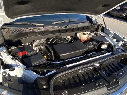 Used 2025 Chevrolet Silverado 1500 LT image 16