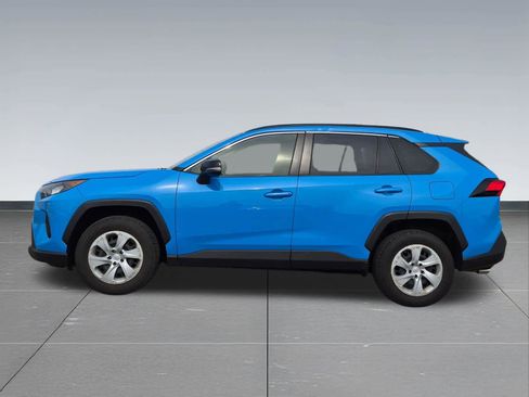 Used 2020 Toyota RAV4 LE w/ All Weather Liner Package AWD/4WD image 3