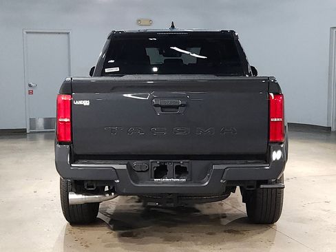 New 2025 Toyota Tacoma TRD Sport image 6