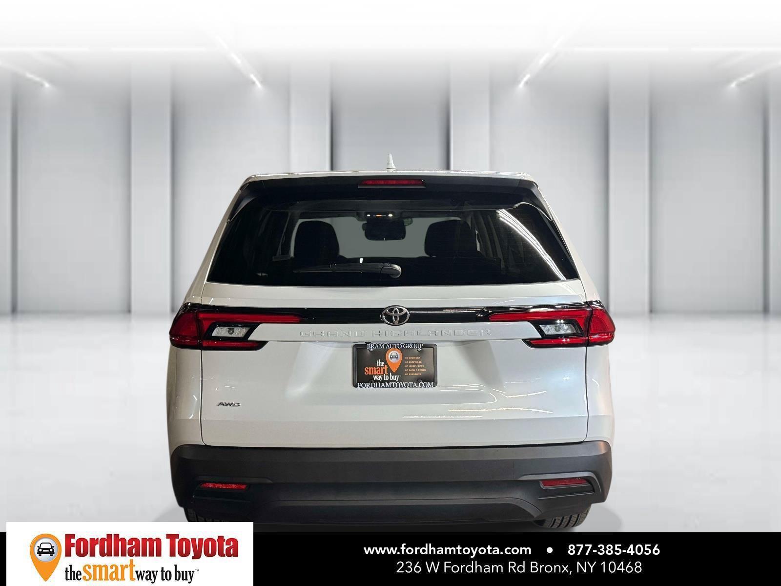 Used 2026 Toyota Grand Highlander AWD image 6
