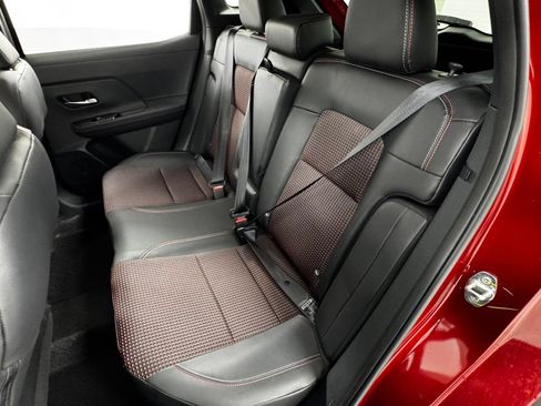 Certified 2025 Nissan Kicks SR FWD image 12