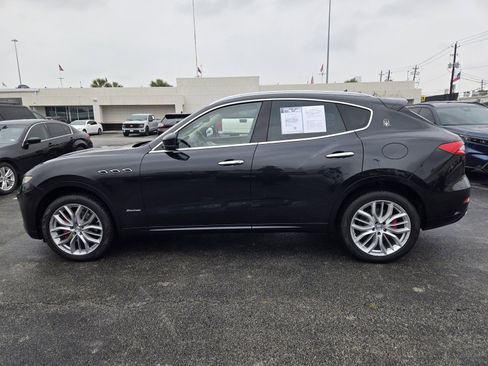 Used 2019 Maserati Levante GranLusso AWD/4WD image 5