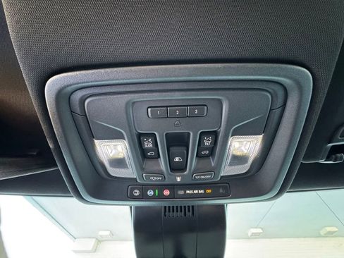 Used 2025 Chevrolet Silverado 1500 ZR2 w/ Technology Package AWD/4WD image 37