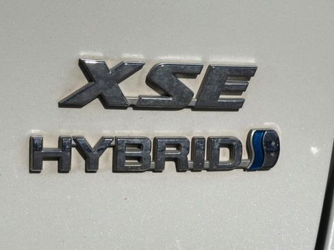 Used 2019 Toyota RAV4 XSE w/ Carpet Mat Package image 12