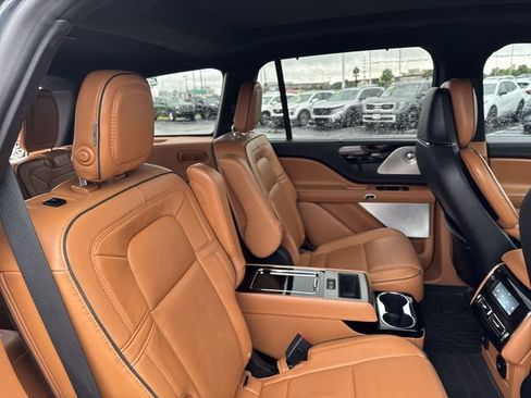 Used 2020 Lincoln Aviator Black Label w/ Dynamic Handling Package AWD/4WD image 16