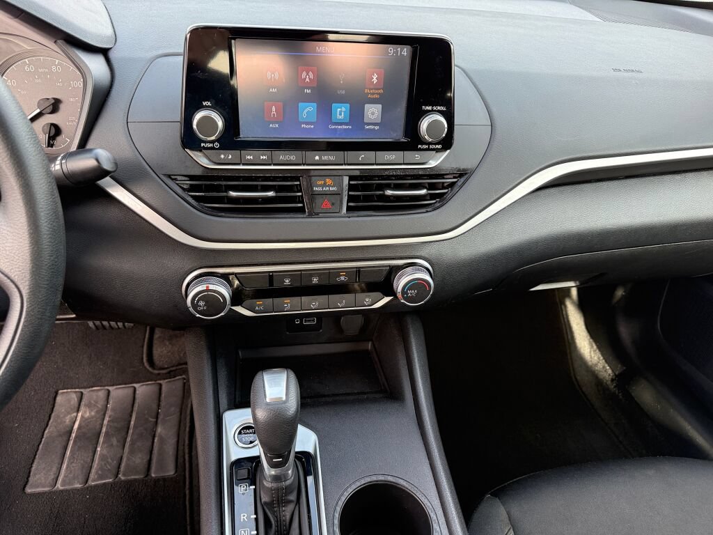 Used 2024 Nissan Altima 2.5 S FWD image 22