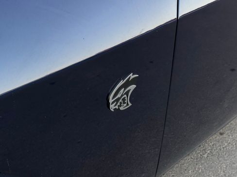 Used 2015 Dodge Challenger SRT Hellcat image 18