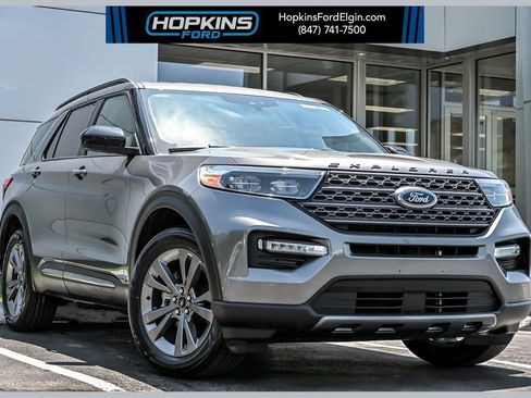Used 2023 Ford Explorer XLT w/ Equipment Group 202A AWD/4WD image 1
