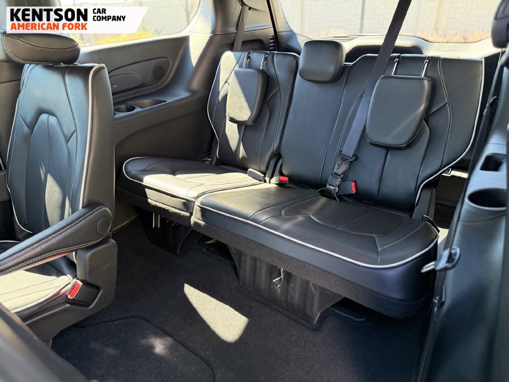 Used 2026 Chrysler Pacifica Limited AWD/4WD image 43