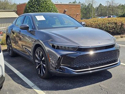 Used 2024 Toyota Crown Platinum