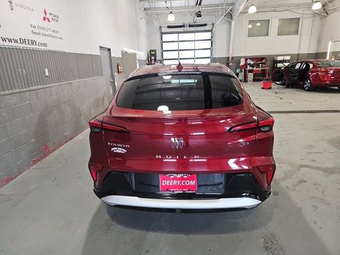 Used 2024 Buick Envista Sport Touring w/ Convenience I Package image 4