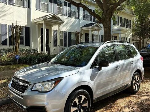 Used 2017 Subaru Forester 2.5i w/ Alloy Wheel Package AWD/4WD image 5
