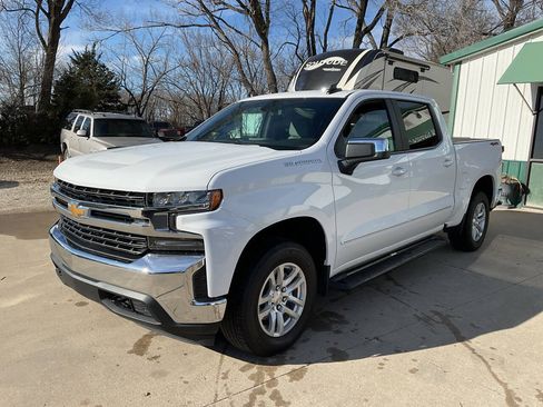 Used 2020 Chevrolet Silverado 1500 LT w/ All-Star Edition AWD/4WD image 5