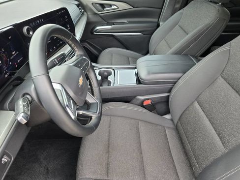 Used 2024 Chevrolet Traverse LT FWD image 14