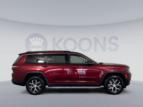 Used 2023 Jeep Grand Cherokee L Limited AWD/4WD image 8