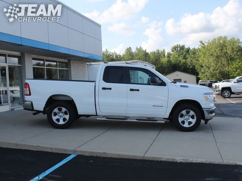 Used 2024 RAM 1500 Big Horn AWD/4WD image 3