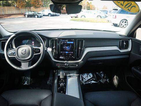 Used 2025 Volvo XC60 B5 Plus w/ Climate Package image 29