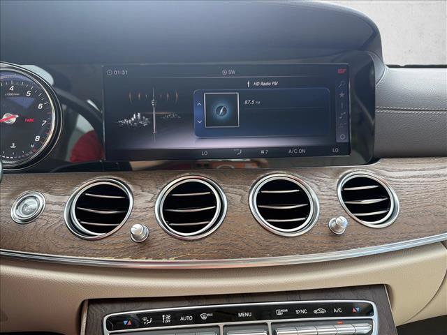 Used 2018 Mercedes-Benz E 300 4MATIC image 18
