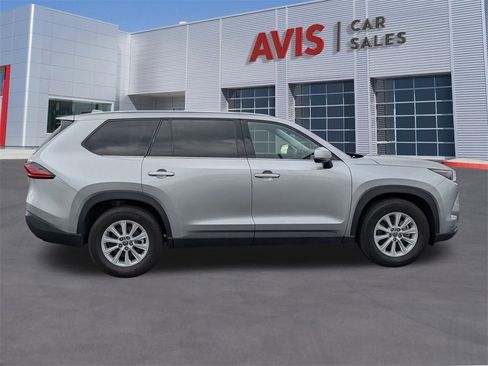 Used 2025 Toyota Grand Highlander AWD image 9