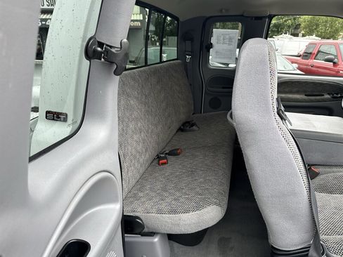 Used 2000 Dodge Ram 2500 Truck 4x4 Quad Cab image 16