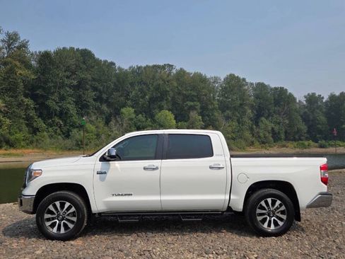 Used 2018 Toyota Tundra Limited AWD/4WD image 6