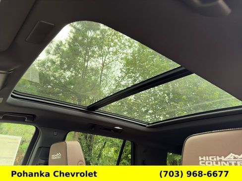 New 2026 Chevrolet Tahoe High Country AWD/4WD image 21