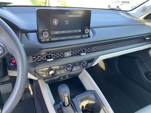 Used 2023 Honda Accord EX image 23