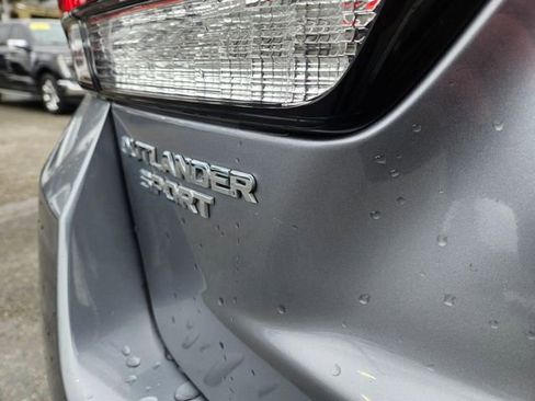 Used 2024 Mitsubishi Outlander Sport SE AWD/4WD image 16
