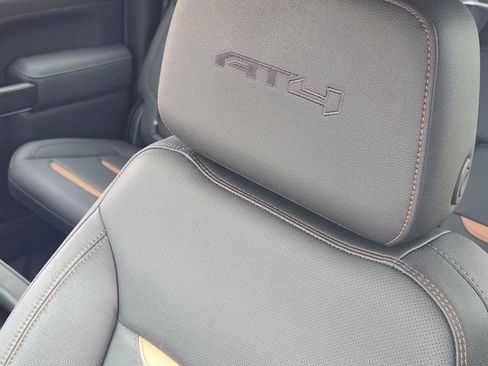 Used 2021 GMC Sierra 1500 AT4 w/ AT4 Value Package AWD/4WD image 15