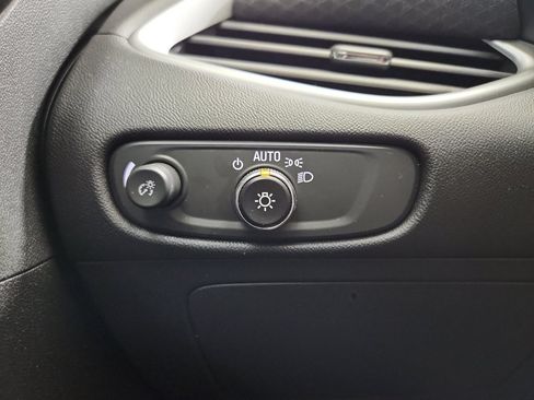 Used 2024 Chevrolet Malibu LT FWD image 9