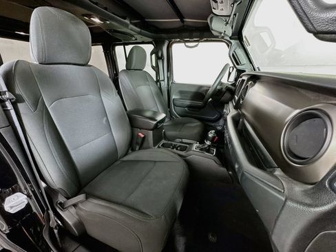 Used 2018 Jeep Wrangler Unlimited Sport S AWD/4WD image 26