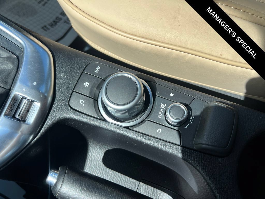 Used 2017 Toyota Yaris iA FWD image 27