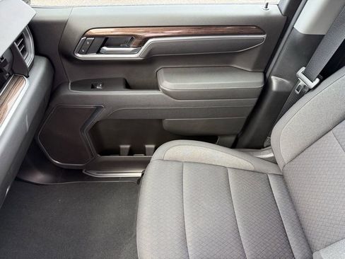 Used 2025 Chevrolet Silverado 1500 LT image 29