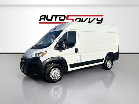 Used 2024 RAM ProMaster 1500 w/ Convenience Group image 3