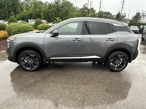 New 2026 Nissan Kicks SR w/ Interior Electronics Package FWD image 4