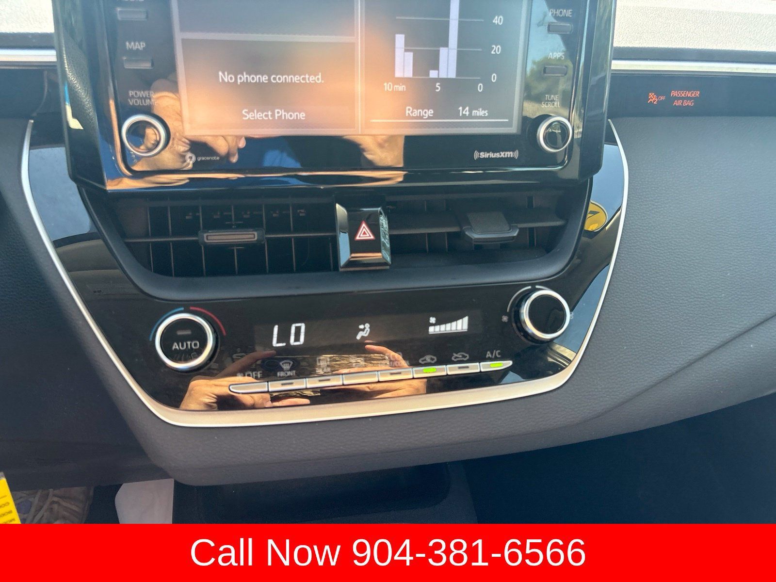 Used 2022 Toyota Corolla LE FWD image 28