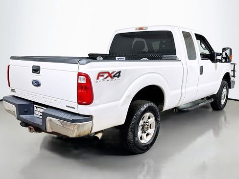 Used 2015 Ford F250 XL w/ XL Appearance Package AWD/4WD image 4