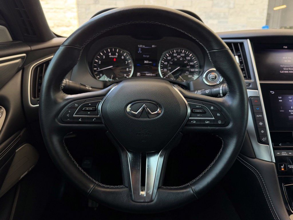 Used 2021 INFINITI Q60 3.0t Luxe w/ Cargo Package RWD image 14