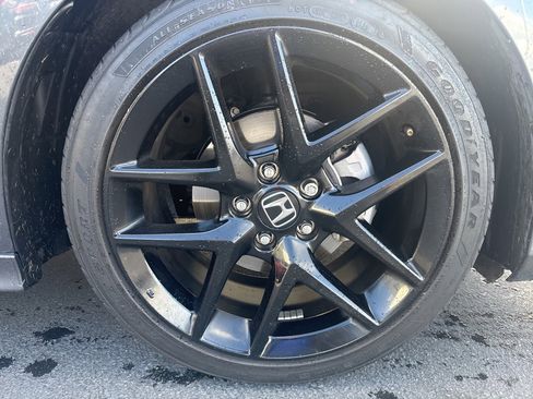 Used 2022 Honda Civic Sport image 9