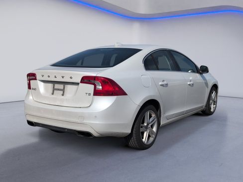 Used 2015 Volvo S60 T5 Premier Plus image 3