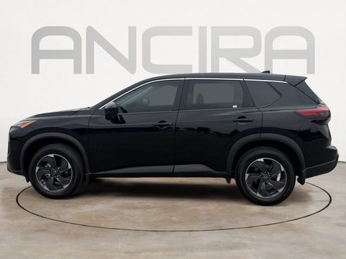 Used 2025 Nissan Rogue SV FWD image 7
